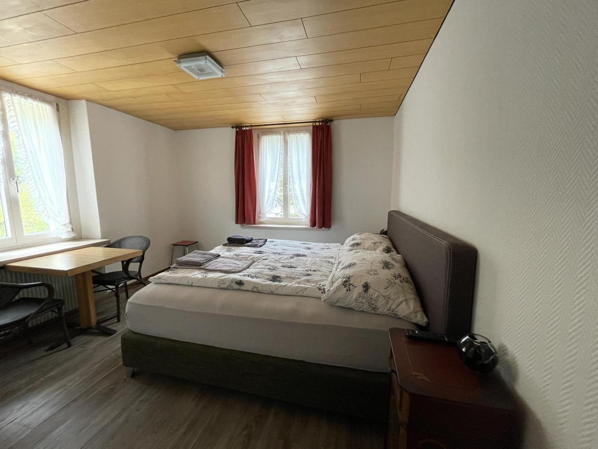 Hotel Sternen Gurtnellen エクステリア 写真