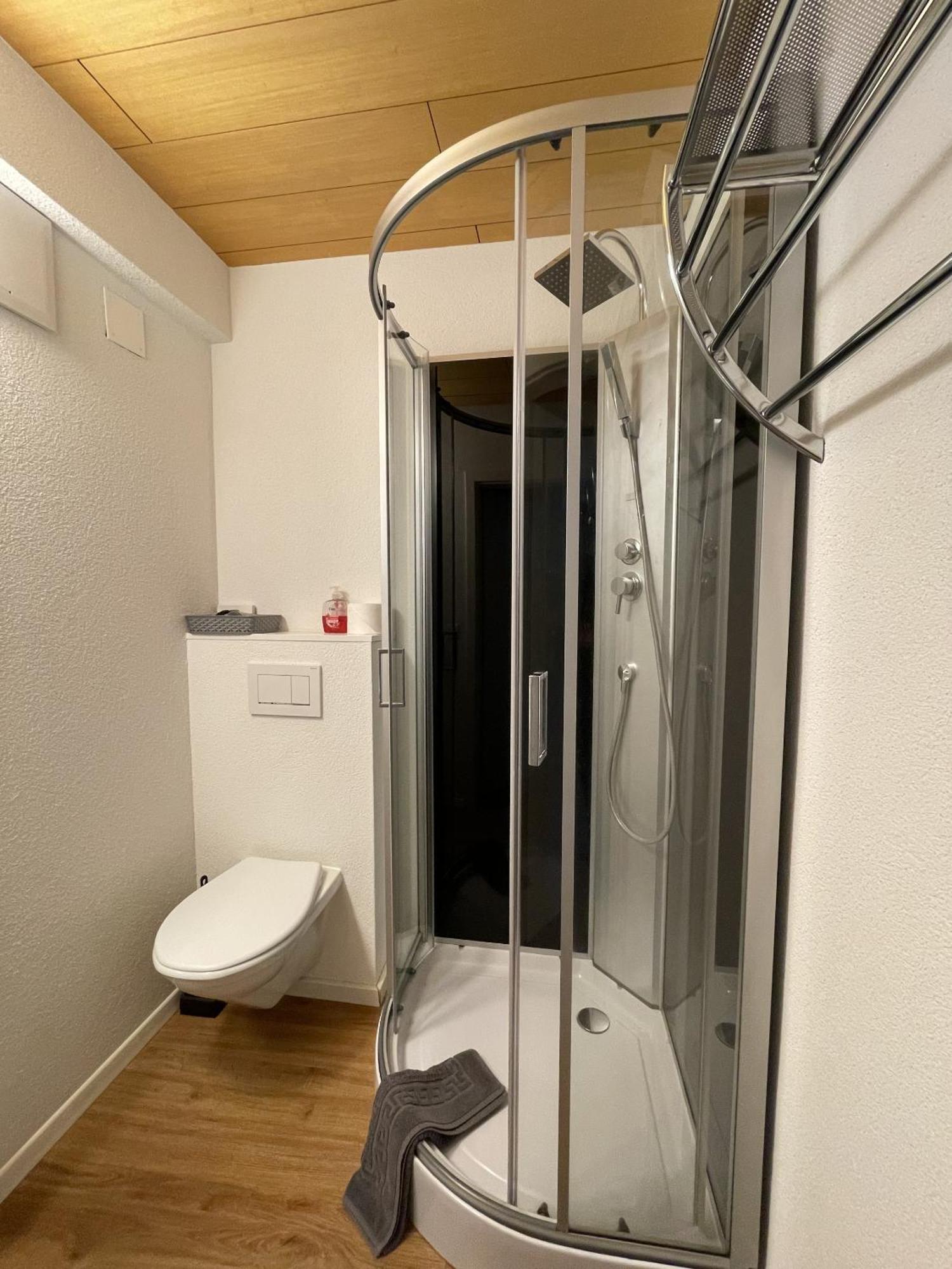 Hotel Sternen Gurtnellen 部屋 写真